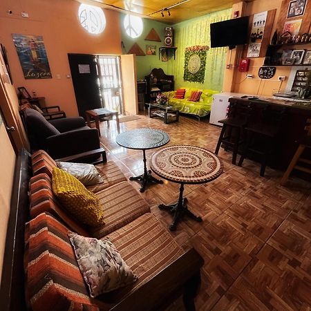 Ugarte Street Bed and Breakfast Trujillo Buitenkant foto